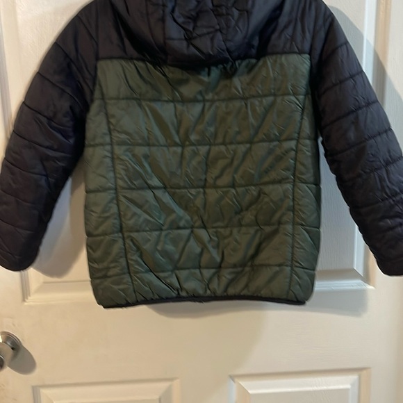Eddie Bauer Kids Two-Tone Puffer Jacket - Picture 7 of 10